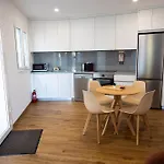 公寓 Trio Living Residences *