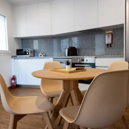 公寓 Trio Living Residences 维拉·雷阿尔