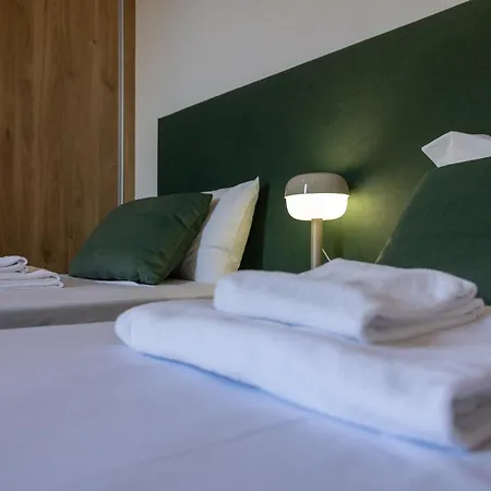 Trio Living Residences דירה *