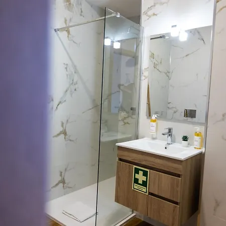 Trio Living Residences * וילה ריאל