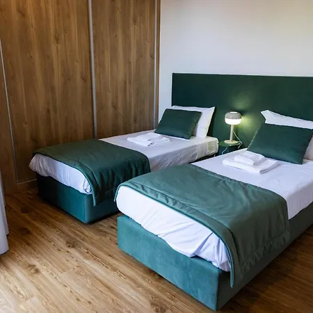 Trio Living Residences * וילה ריאל