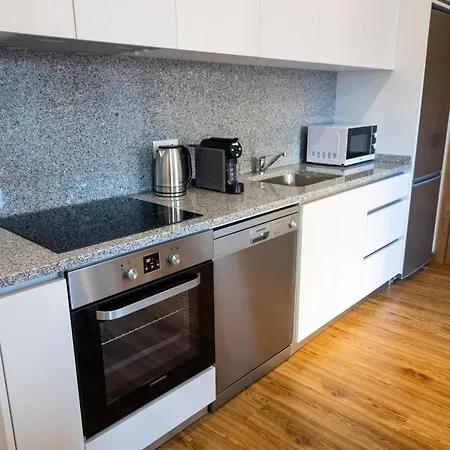 Trio Living Residences 빌라레알
